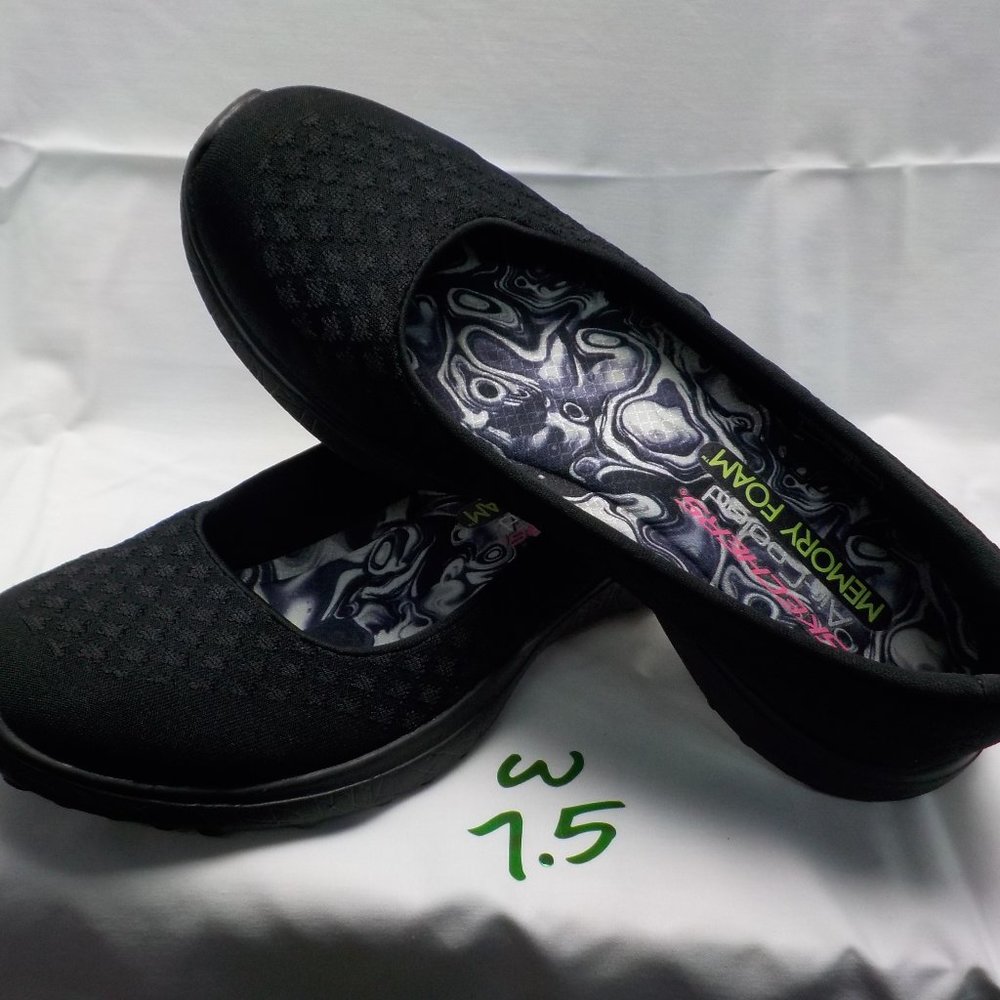 Skechers walking shoes black 7.5